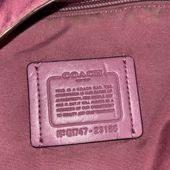 Coach Market Pink Glitter Turnlock Tote Bag - Picture 12 of 16